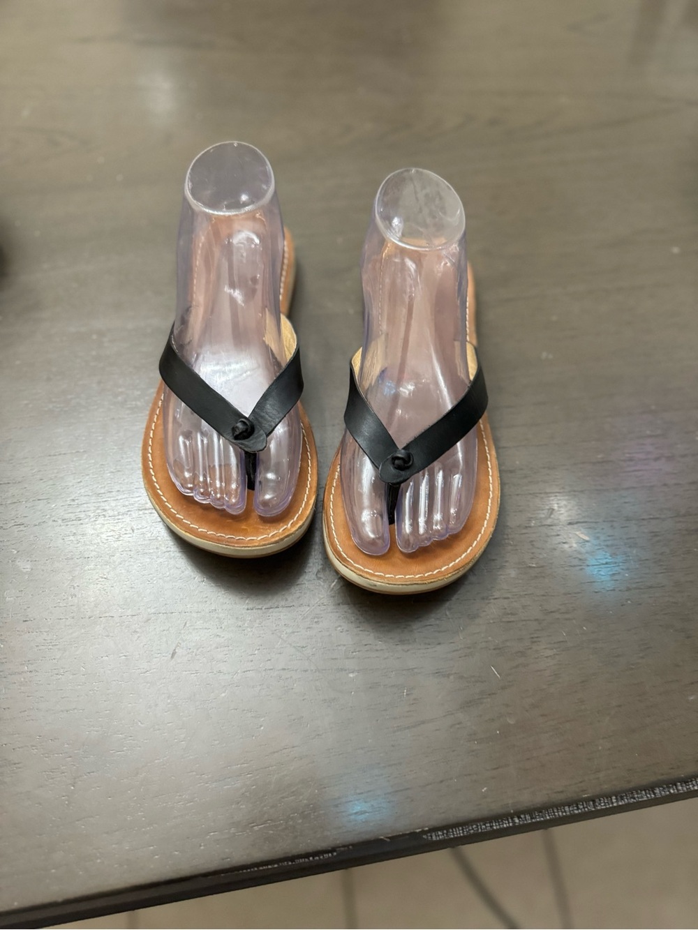 OluKai Black. Nohie Flip Flop size w 8 - Picture 2 of 13